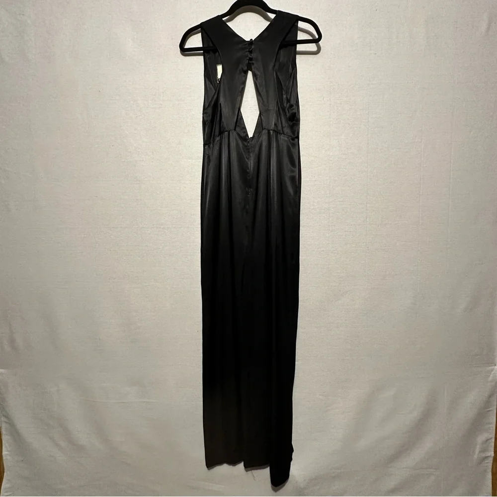 NWT Forever 21 black satin slip dress - size M - Picture 2 of 7